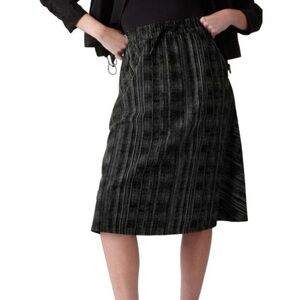 Athleta Arrival Midi Skirt, Amara Stripe Black White Vertical Stripes size 6